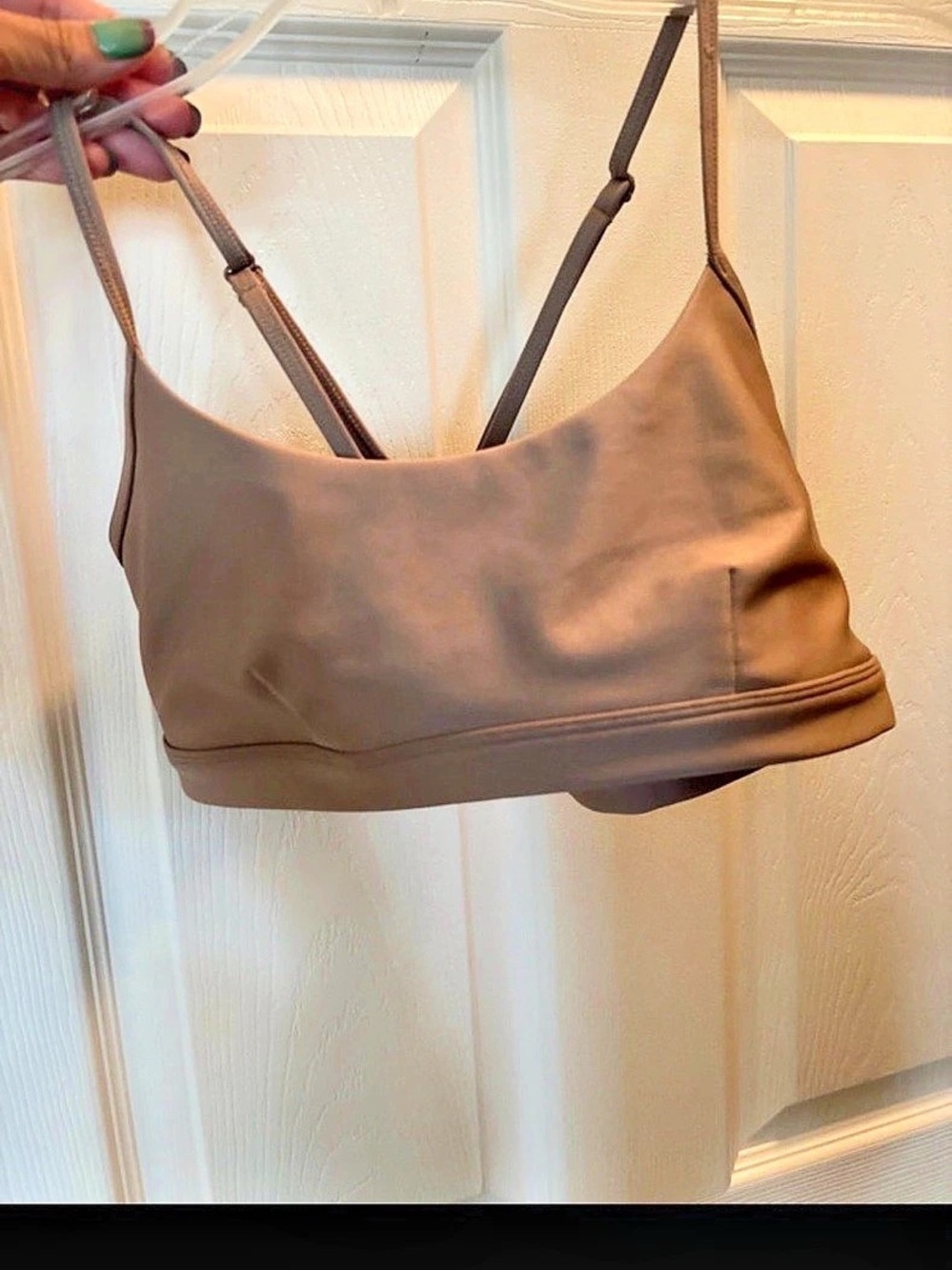 Alo Intrigue Bra in Gravel Size Medium Like New